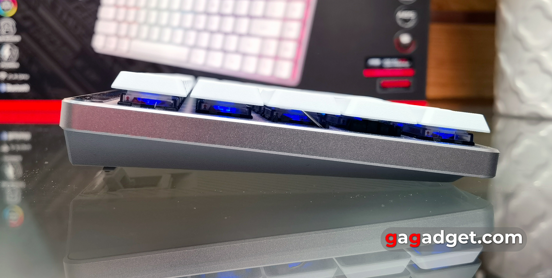 Огляд ASUS ROG Falchion RX Low Profile Огляд ASUS ROG Falchion RX Low Profile