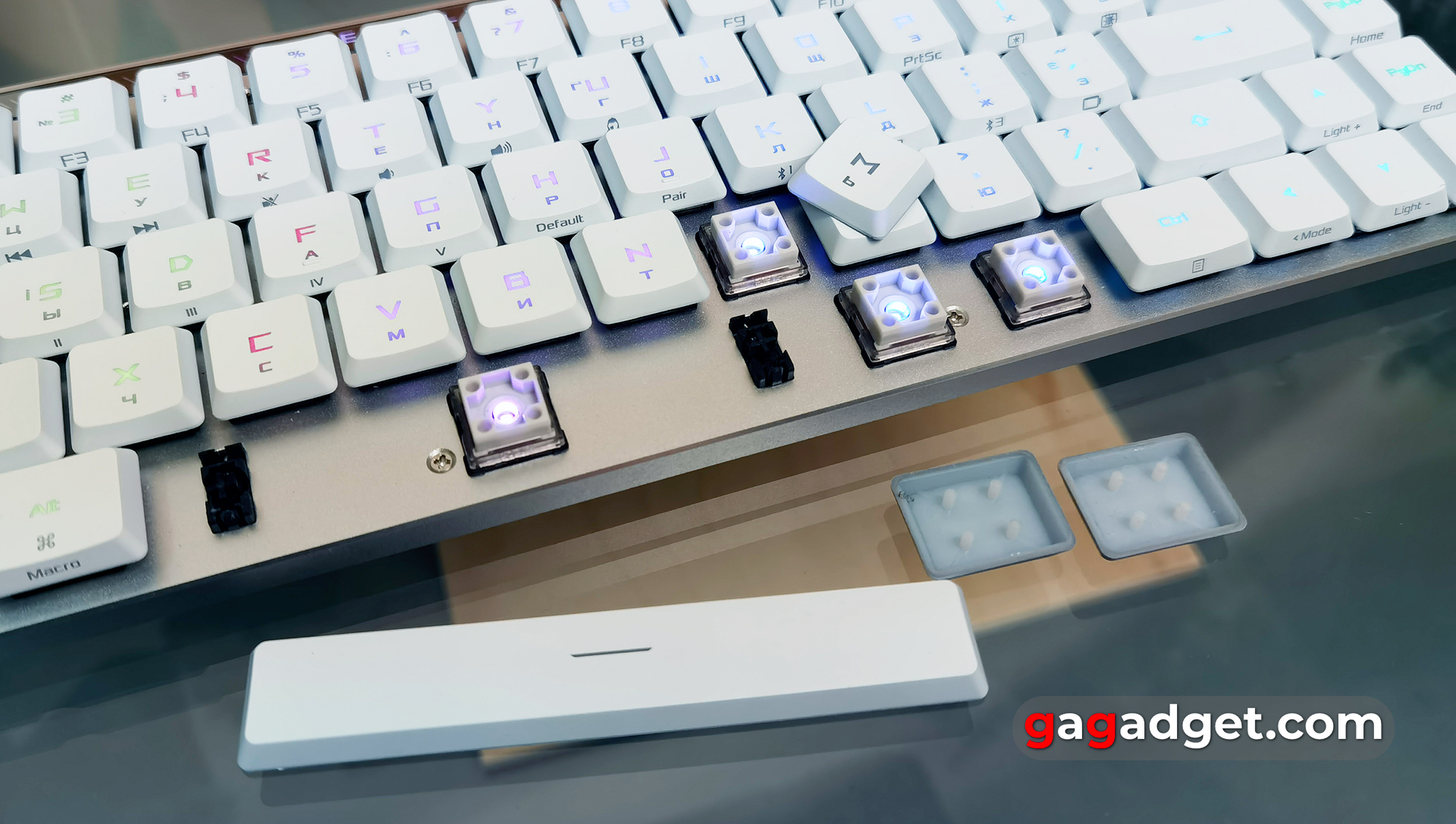 Огляд ASUS ROG Falchion RX Low Profile Огляд ASUS ROG Falchion RX Low Profile
