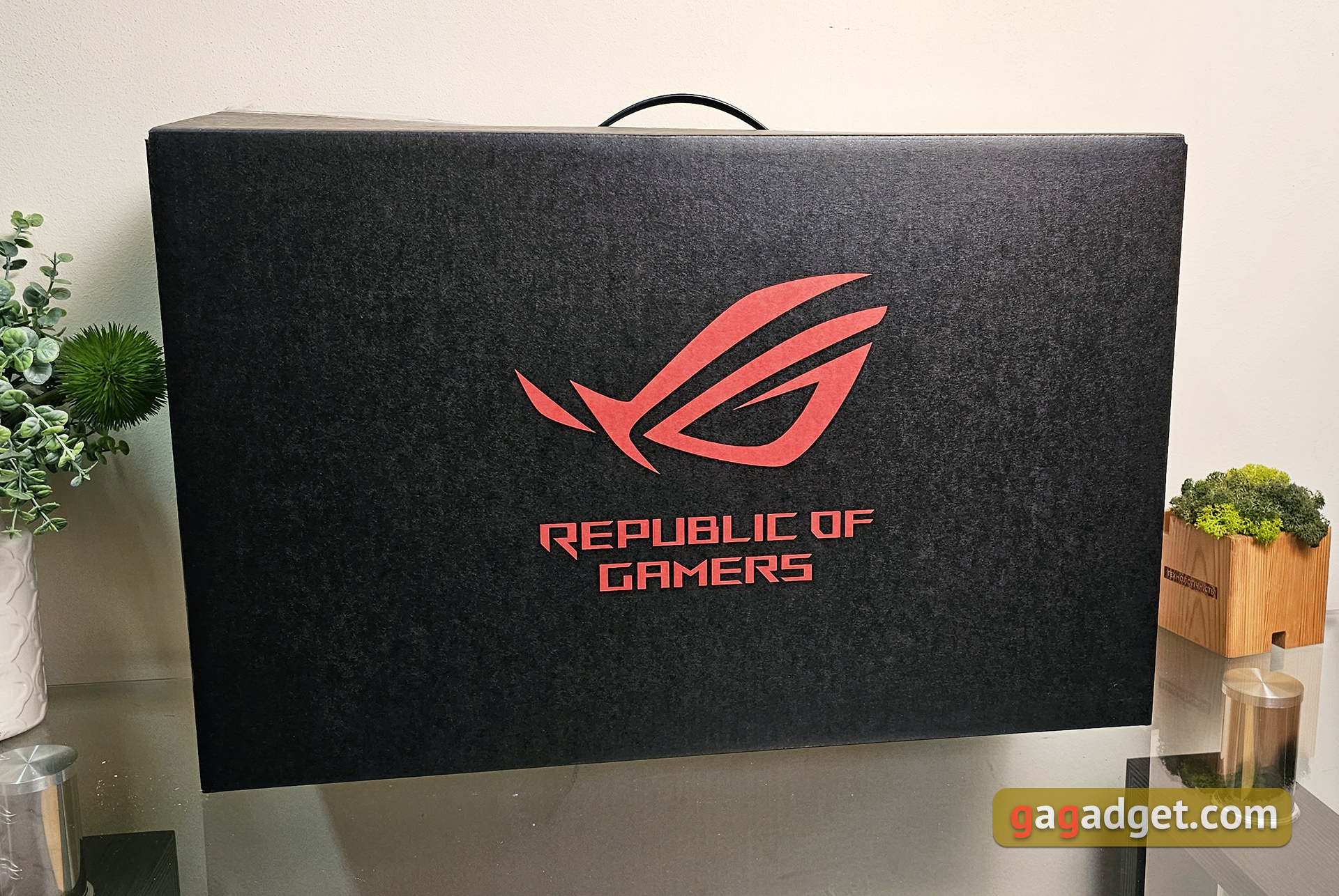 Critique du ASUS ROG Strix SCAR 16 (2023) : domination totale sur le champ de bataille virtuel Critique du ASUS ROG Strix SCAR 16 (2023) : domination totale sur le champ de bataille virtuel