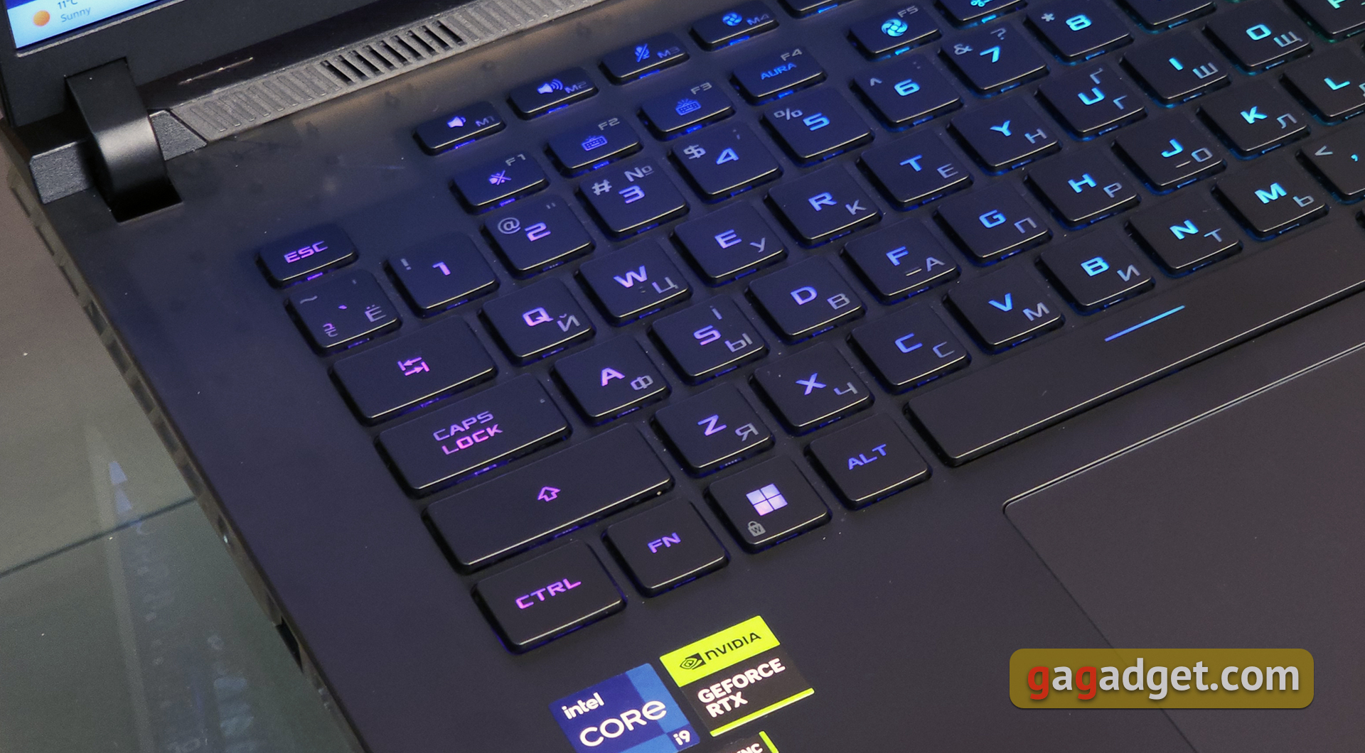 Critique du ASUS ROG Strix SCAR 16 (2023) : domination totale sur le champ de bataille virtuel-23 Critique du ASUS ROG Strix SCAR 16 (2023) : domination totale sur le champ de bataille virtuel-23
