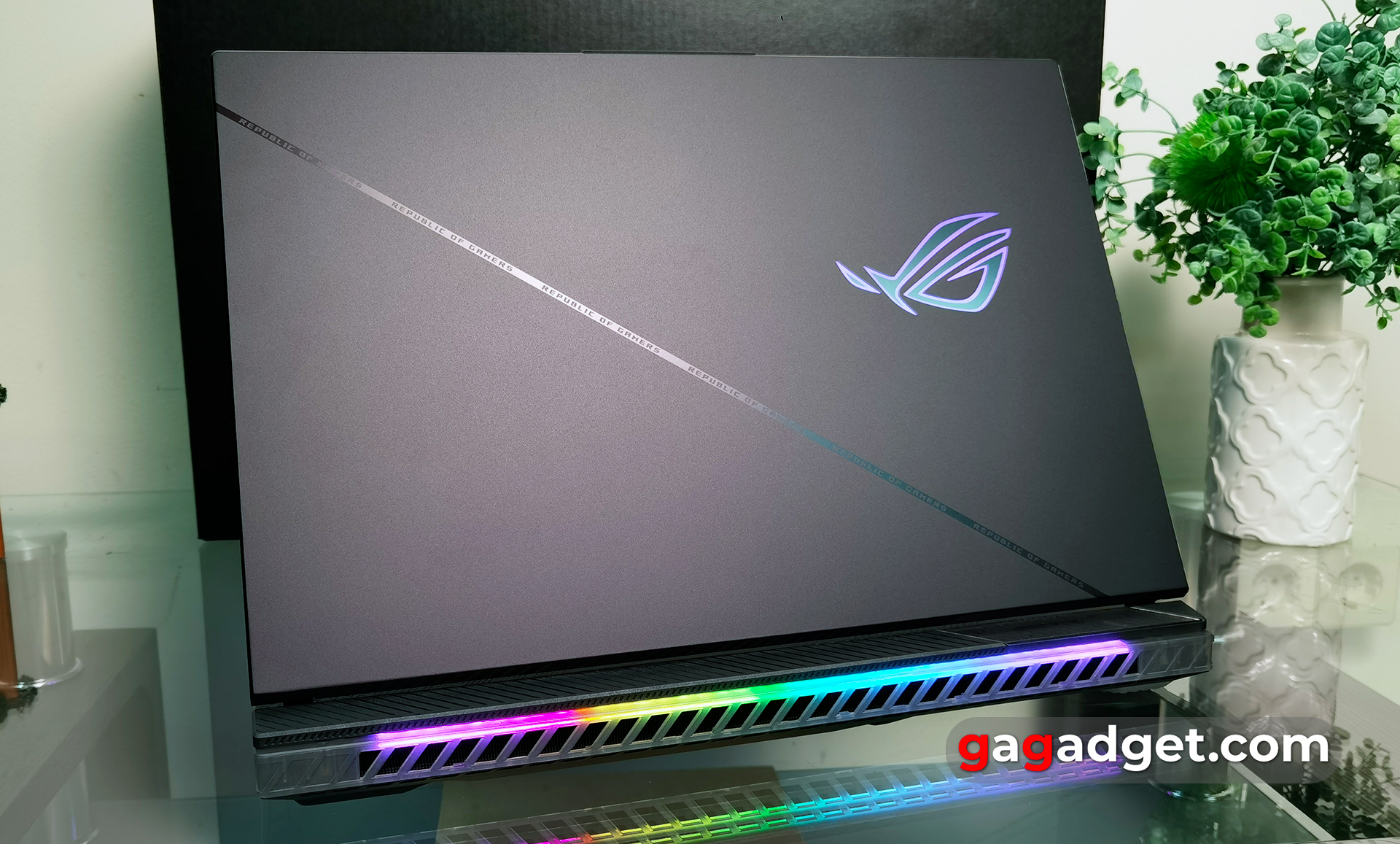 ASUS ROG Strix SCAR 18 (2024) review ASUS ROG Strix SCAR 18 (2024) review