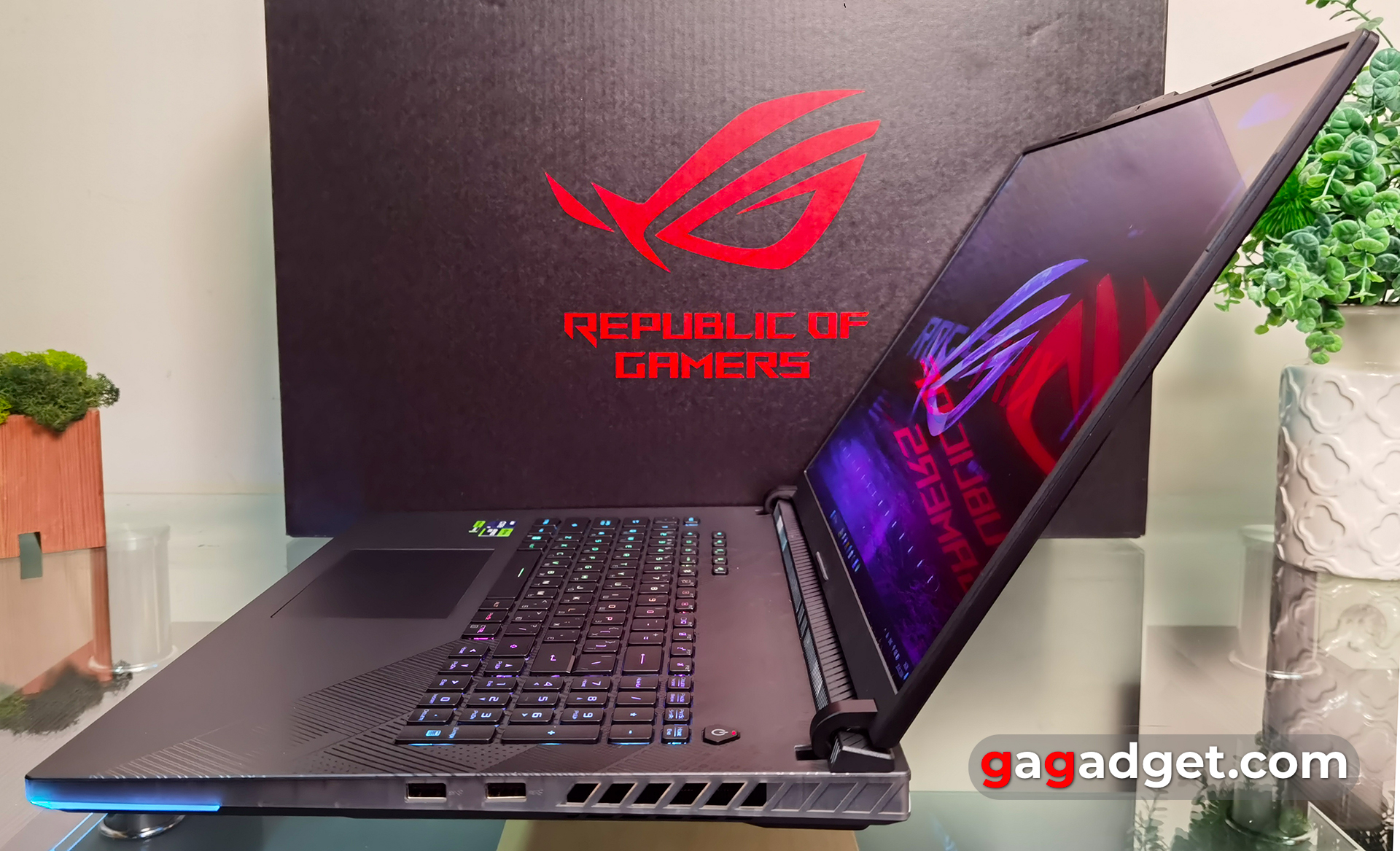 ASUS ROG Strix SCAR 18 (2024) review ASUS ROG Strix SCAR 18 (2024) review
