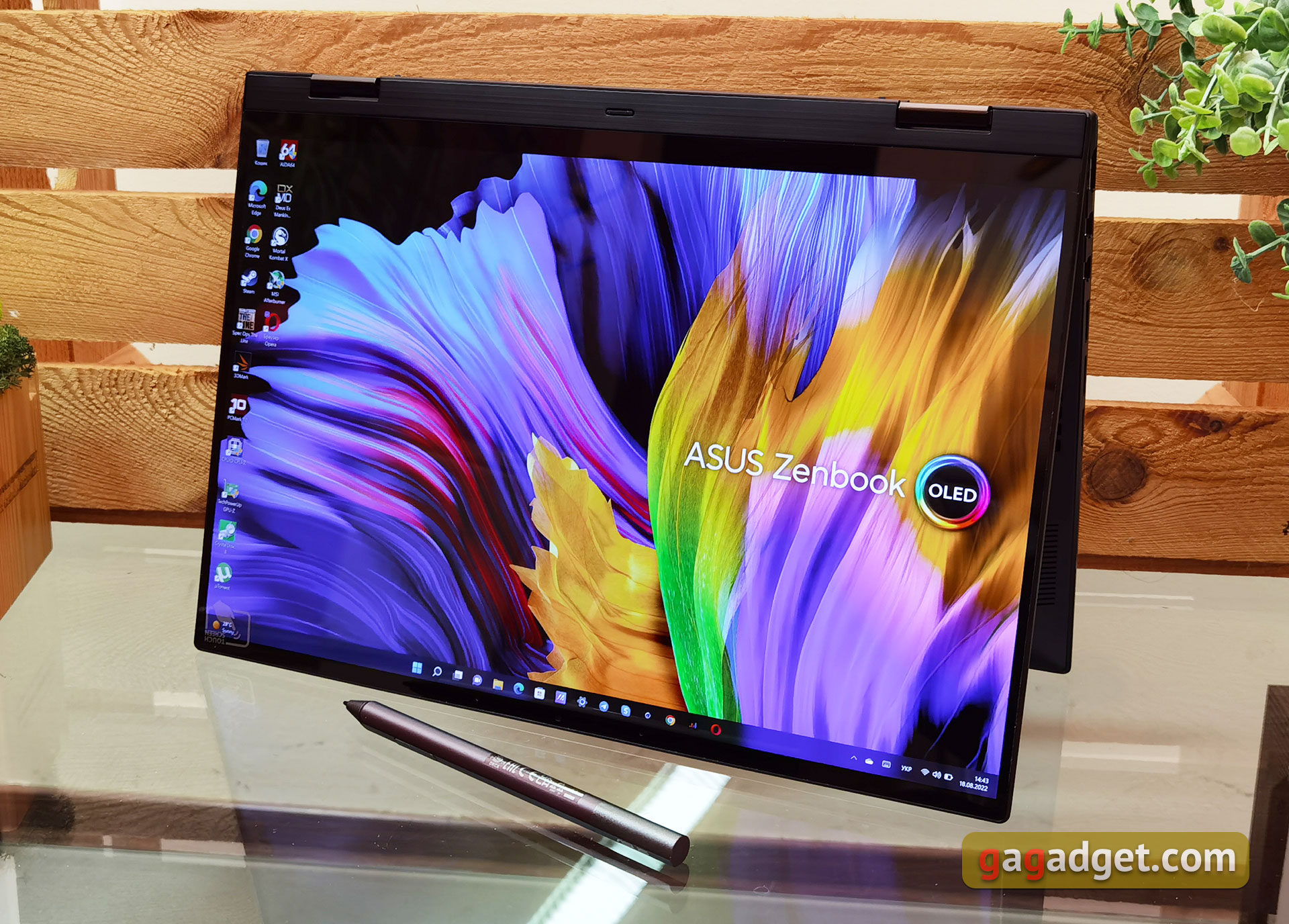 ASUS Zenbook 14 Flip OLED (UP5401E) Présentation : un Transformer Ultrabook puissant avec écran OLED-19 ASUS Zenbook 14 Flip OLED (UP5401E) Présentation : un Transformer Ultrabook puissant avec écran OLED-19