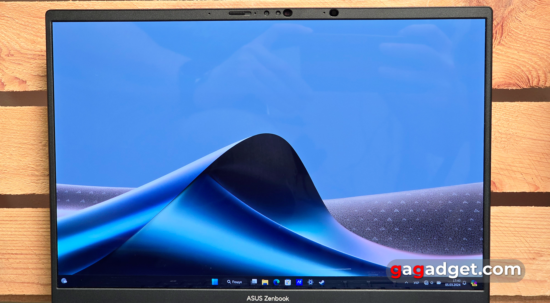 Огляд ASUS Zenbook 14 OLED (UX3405) Огляд ASUS Zenbook 14 OLED (UX3405)