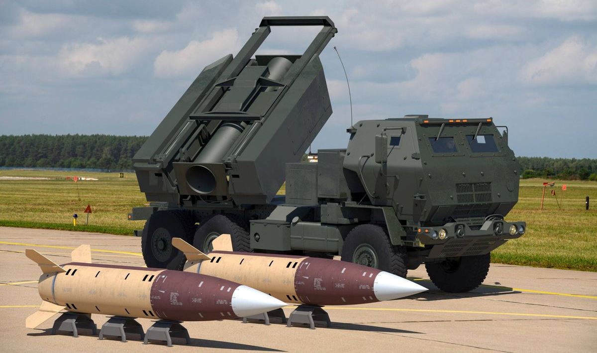 HIMARS et ATACMS. Illustration : Mariusz Burcz HIMARS et ATACMS. Illustration : Mariusz Burcz