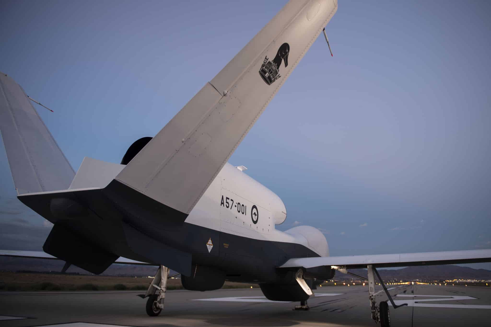 Le premier drone stratégique australien MQ-4C Triton a effectué son premier vol sur le site de Northrop Grumman. Le premier drone stratégique australien MQ-4C Triton a effectué son premier vol sur le site de Northrop Grumman.