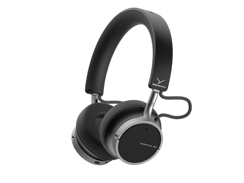 Vue de perspective des écouteurs Beyerdynamic Aventho 100 noirs Vue de perspective des écouteurs Beyerdynamic Aventho 100 noirs