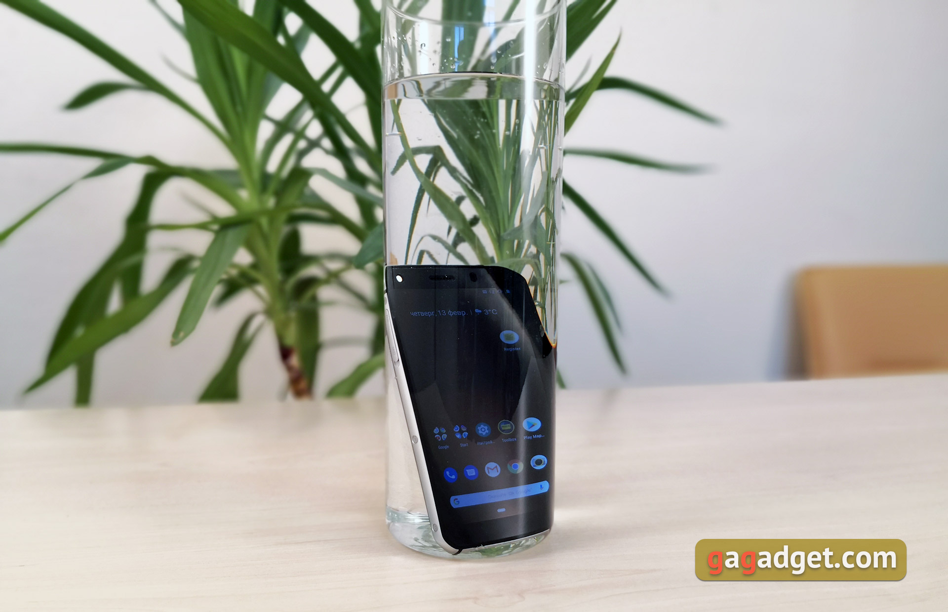 CAT S52 : le smartphone "incassable" à visage humain et NFC-18 CAT S52 : le smartphone "incassable" à visage humain et NFC-18