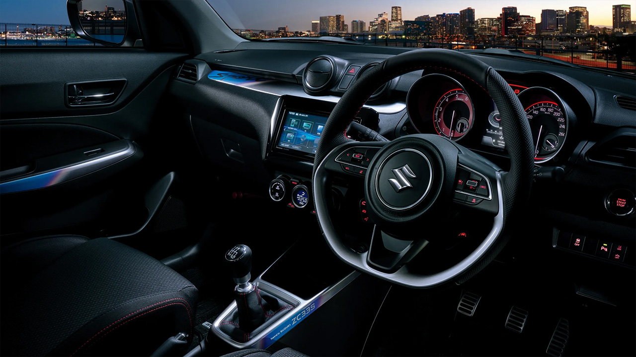 Intérieur de la Suzuki Swift Sport ZC33S Final Edition Intérieur de la Suzuki Swift Sport ZC33S Final Edition