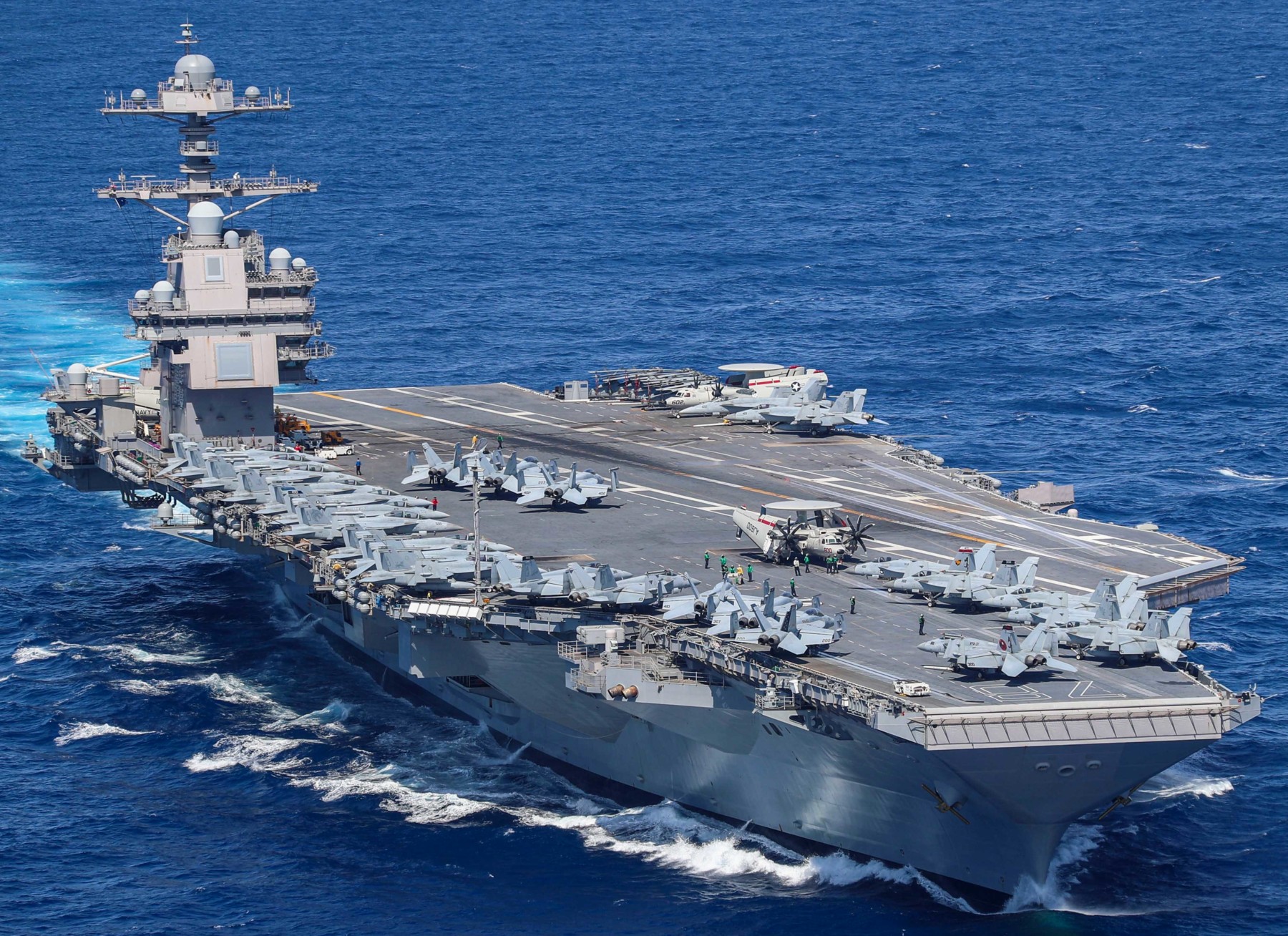 La marine américaine a envoyé en Turquie le plus grand porte-avions du monde, l'USS Gerald R. Ford, d'une valeur de plus de 13 milliards de dollars.-2 La marine américaine a envoyé en Turquie le plus grand porte-avions du monde, l'USS Gerald R. Ford, d'une valeur de plus de 13 milliards de dollars.-2