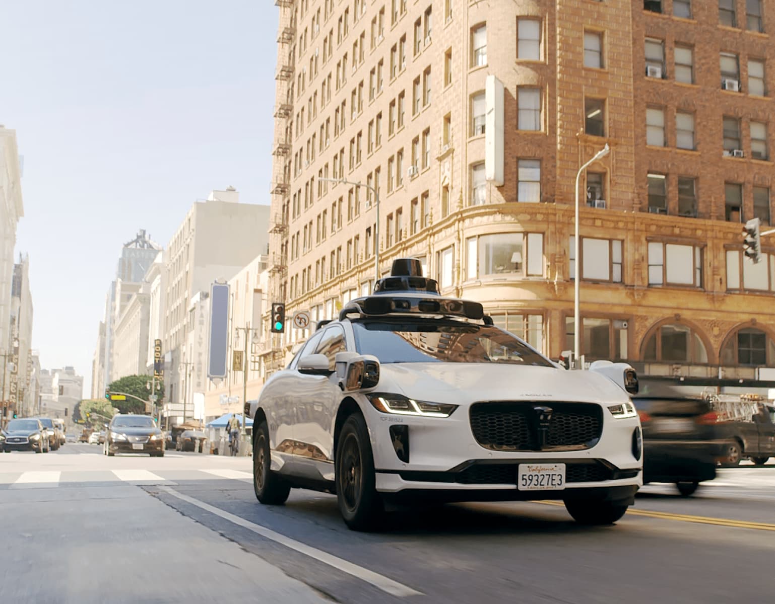 Le service de robot-taxi de Waymo est lancé à Los Angeles Le service de robot-taxi de Waymo est lancé à Los Angeles