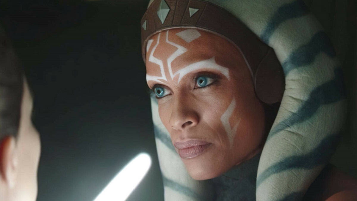 La bande-annonce atmosphérique et dynamique de Star Wars : Ahsoka évoque le passé de la protagoniste et montre ce qui l'attend dans le futur. La bande-annonce atmosphérique et dynamique de Star Wars : Ahsoka évoque le passé de la protagoniste et montre ce qui l'attend dans le futur.