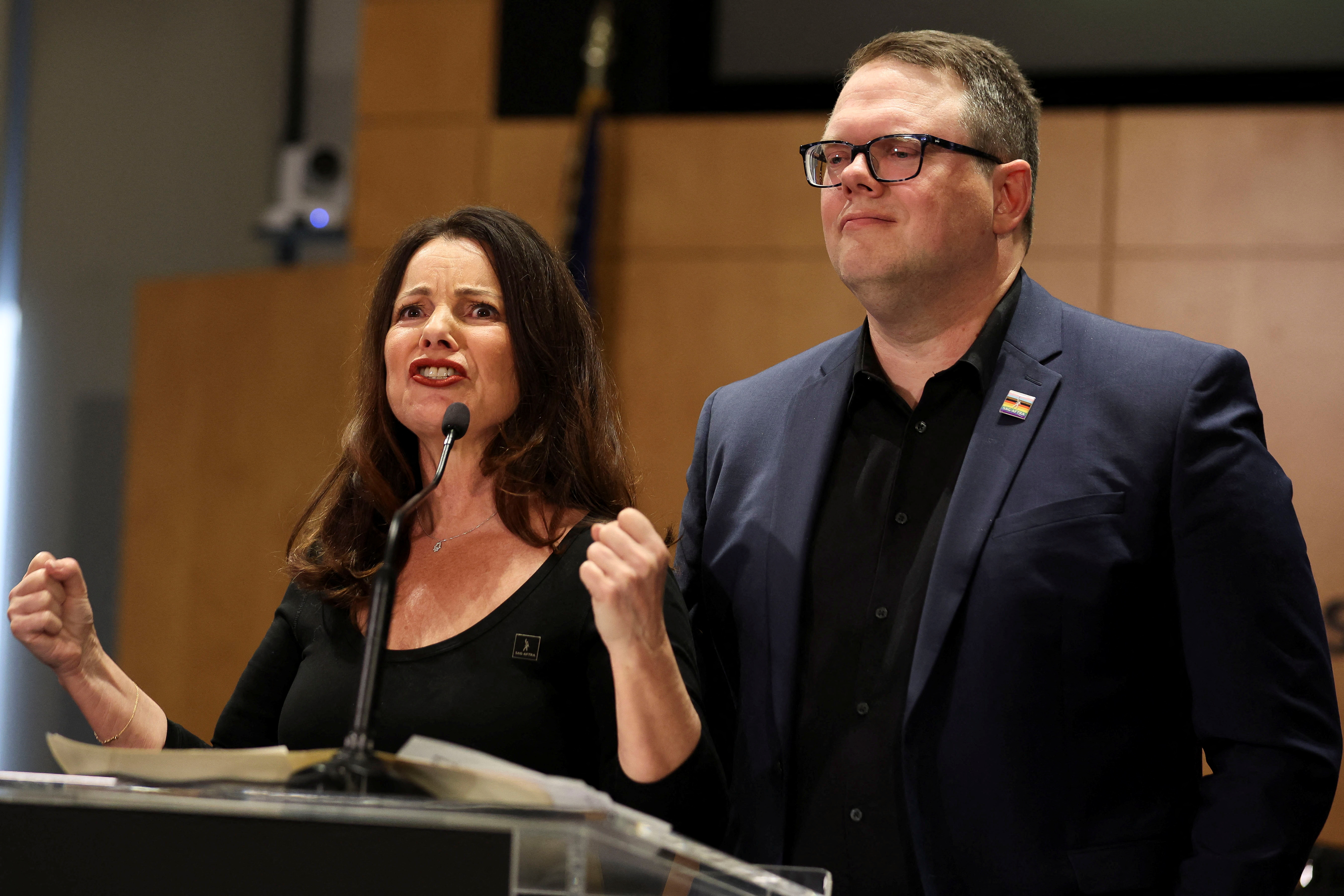 Le syndicat des acteurs américains est parvenu à un accord avec les studios de cinéma sur les règles d'utilisation de l'IA générative Le syndicat des acteurs américains est parvenu à un accord avec les studios de cinéma sur les règles d'utilisation de l'IA générative