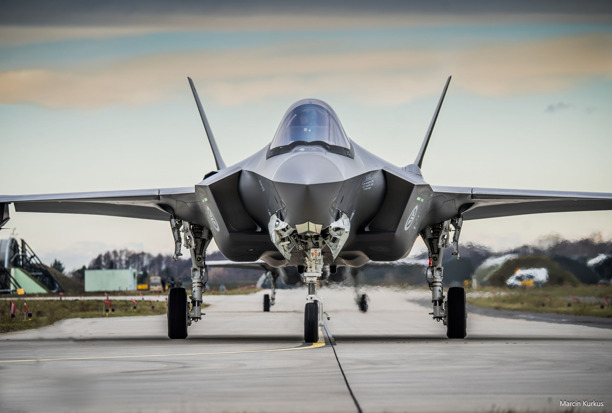Des chasseurs norvégiens F-35A dans l'espace aérien polonais Des chasseurs norvégiens F-35A dans l'espace aérien polonais