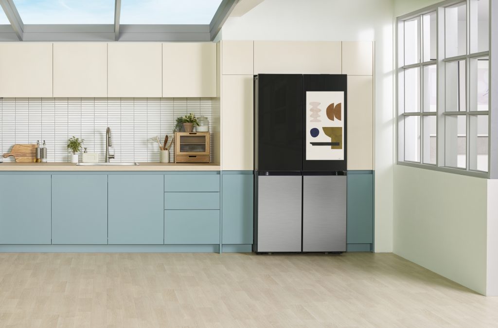 Samsung présentera un nouveau réfrigérateur intelligent doté d'un écran de 32 pouces au CES 2023 Samsung présentera un nouveau réfrigérateur intelligent doté d'un écran de 32 pouces au CES 2023