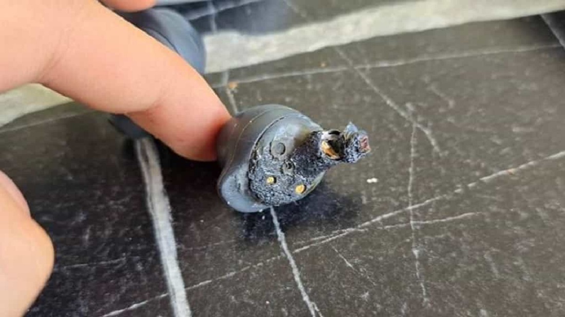 Une autre phobie : les nouveaux écouteurs Galaxy Buds FE de Samsung ont explosé dans les oreilles d'une jeune fille, la privant de son audition. Une autre phobie : les nouveaux écouteurs Galaxy Buds FE de Samsung ont explosé dans les oreilles d'une jeune fille, la privant de son audition.