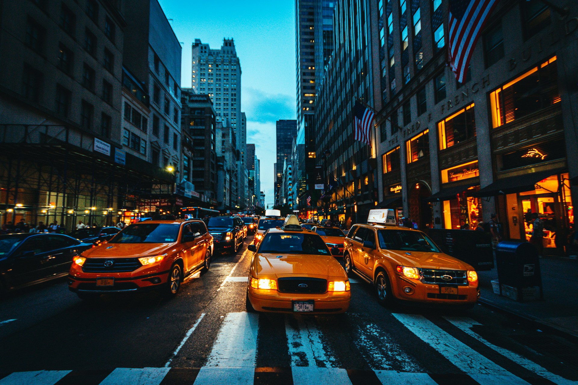 La ville de New York va autoriser les essais de robots-taxis avec un opérateur de sécurité au volant La ville de New York va autoriser les essais de robots-taxis avec un opérateur de sécurité au volant