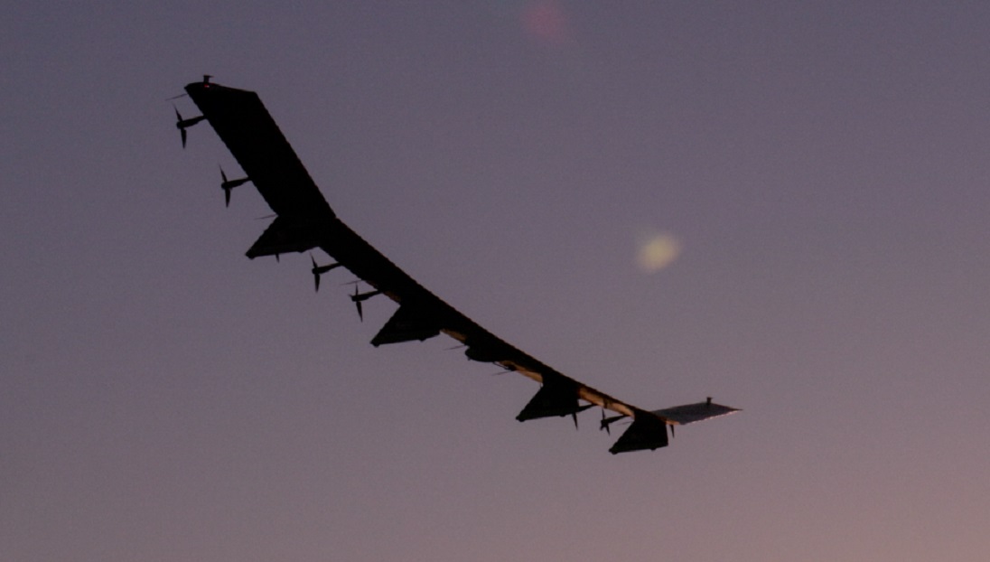 AeroVironment a annoncé le succès des essais en vol de son nouveau drone stratosphérique Horus A équipé de panneaux solaires. AeroVironment a annoncé le succès des essais en vol de son nouveau drone stratosphérique Horus A équipé de panneaux solaires.