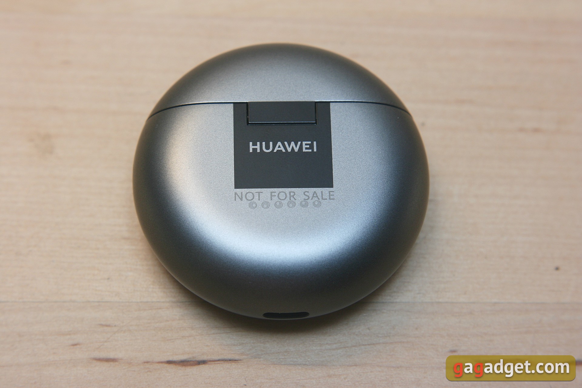 Un écouteur intra-auriculaire TWS à suppression active du bruit : test du Huawei Freebuds 4-5 Un écouteur intra-auriculaire TWS à suppression active du bruit : test du Huawei Freebuds 4-5