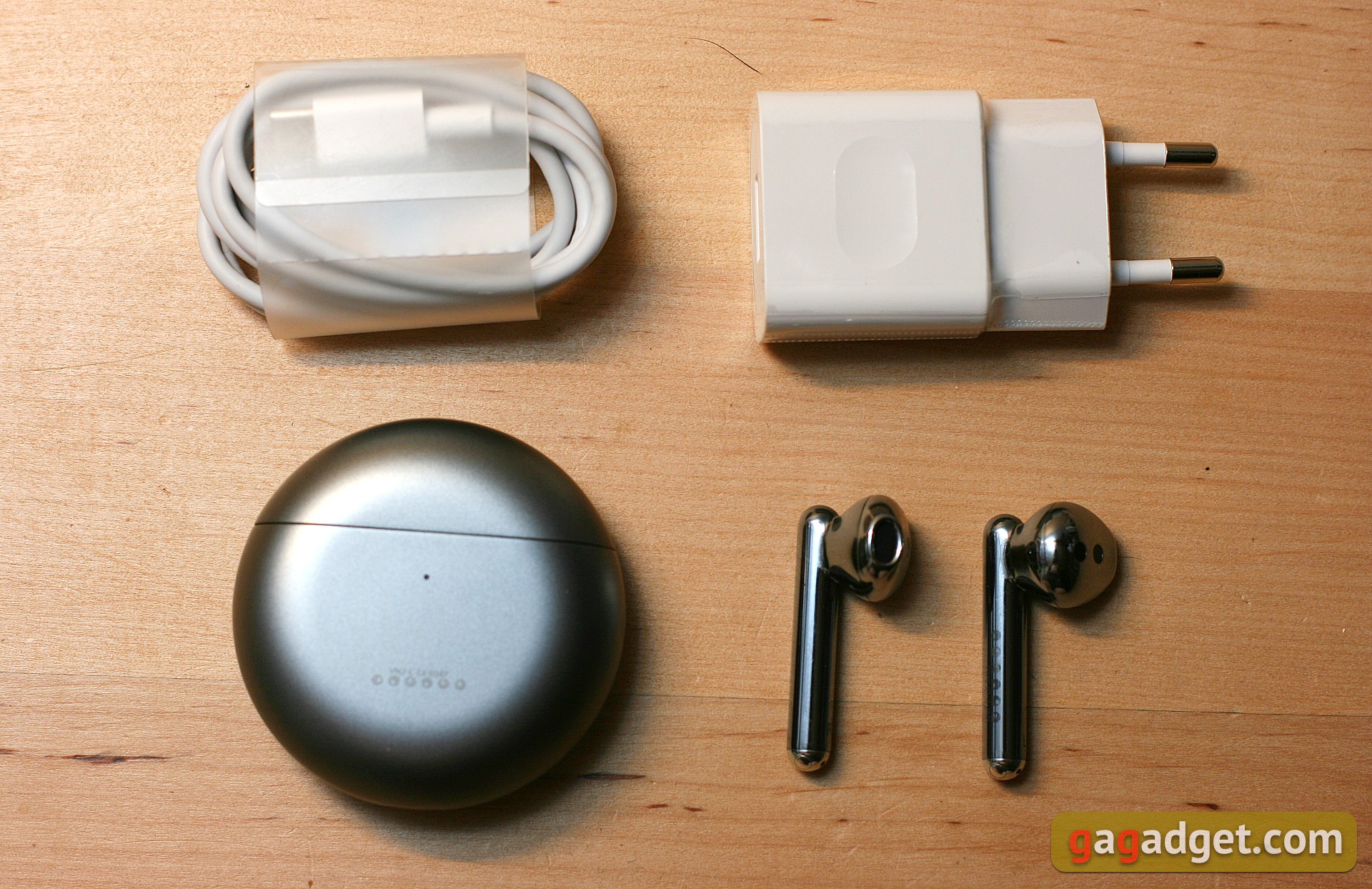 Un écouteur intra-auriculaire TWS à suppression active du bruit : test du Huawei Freebuds 4-2 Un écouteur intra-auriculaire TWS à suppression active du bruit : test du Huawei Freebuds 4-2