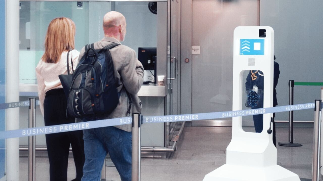 Le Royaume-Uni teste un système de vérification faciale à la place des passeports, mais le lancement complet est retardé Le Royaume-Uni teste un système de vérification faciale à la place des passeports, mais le lancement complet est retardé