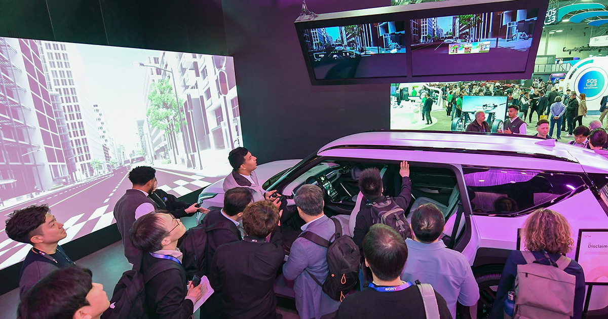 La Kia EV9 équipée d'un écran de pare-brise holographique au CES 2025