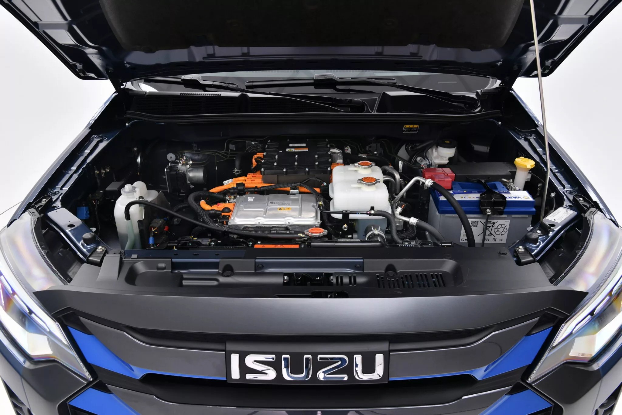 Isuzu D-Max EV en mouvement Isuzu D-Max EV en mouvement