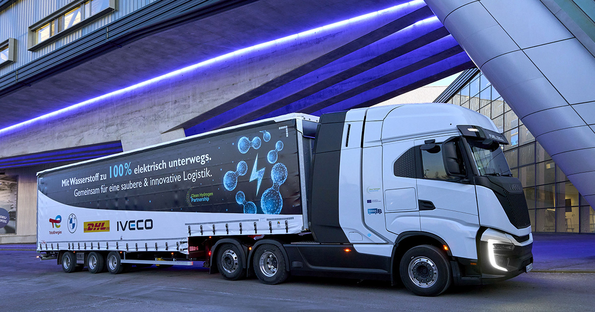 Le camion IVECO S-eWay Fuel Cell à l'occasion d'un événement BMW Le camion IVECO S-eWay Fuel Cell à l'occasion d'un événement BMW