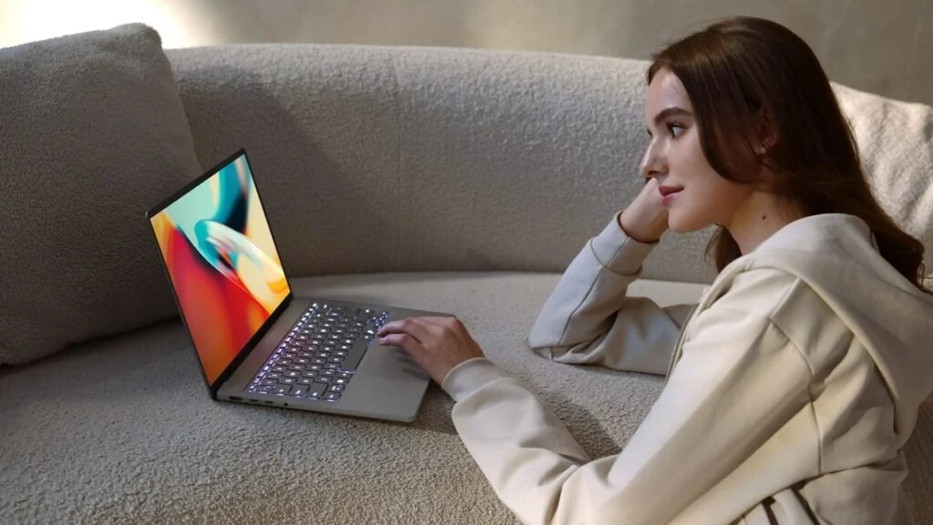 Ordinateur portable ASUS Zenbook A14