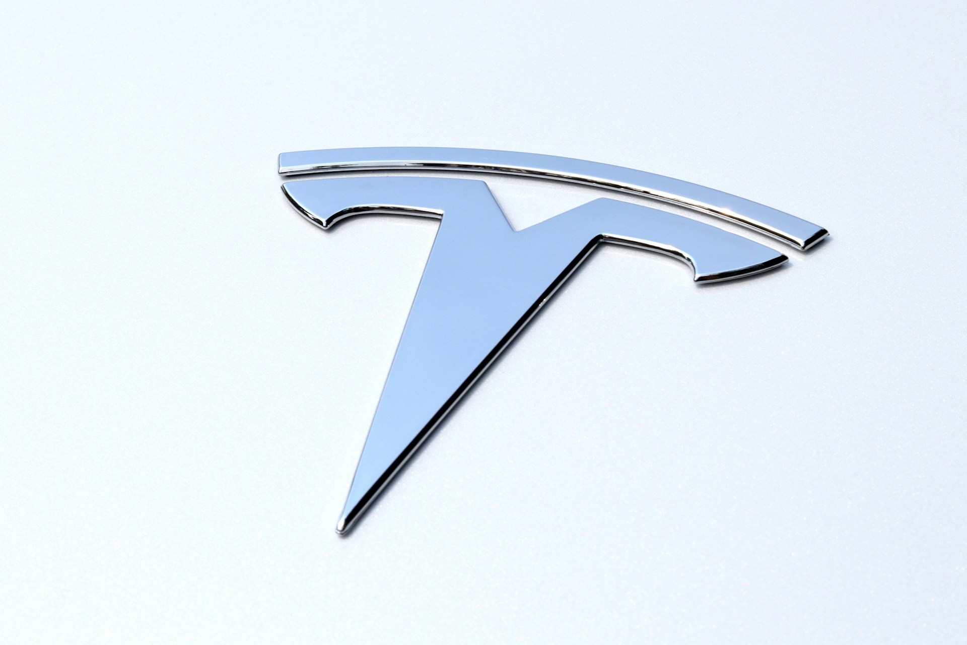 Les autorités californiennes ne savent rien du projet d'Elon Musk de lancer un robotaxi. Les autorités californiennes ne savent rien du projet d'Elon Musk de lancer un robotaxi.