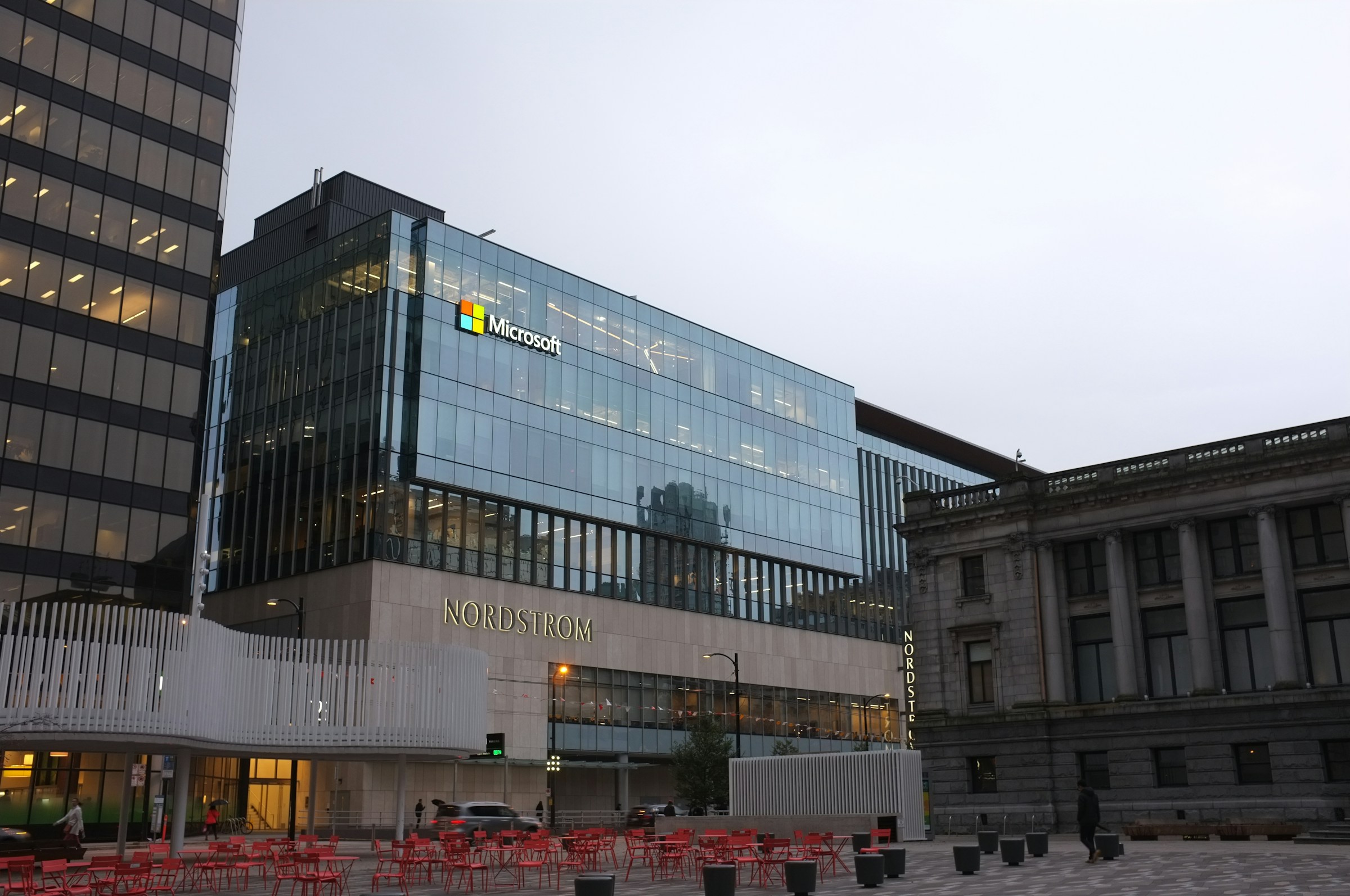 Microsoft demande le rejet d'une partie du procès intenté par le New York Times dans l'affaire des droits d'auteur sur les données d'IA Microsoft demande le rejet d'une partie du procès intenté par le New York Times dans l'affaire des droits d'auteur sur les données d'IA
