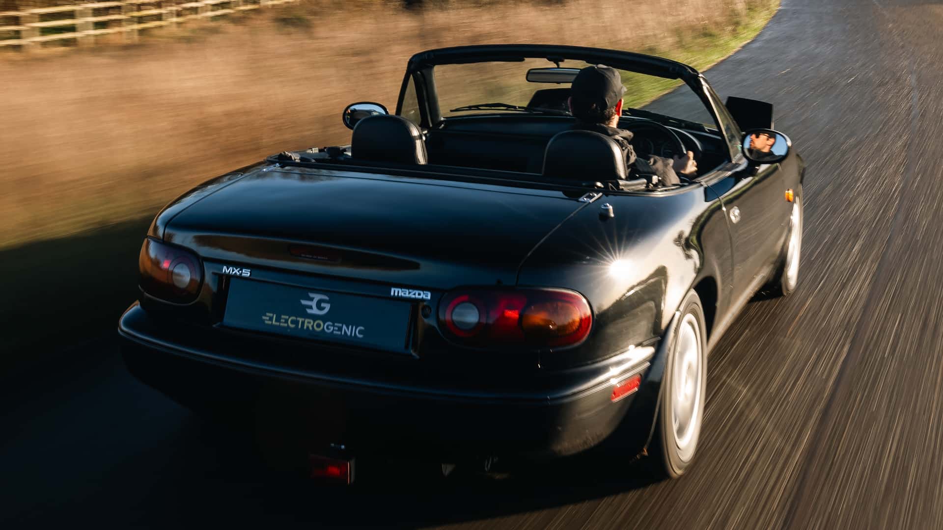 Mazda MX-5 NA électrifiée - Vue 5 Mazda MX-5 NA électrifiée - Vue 5