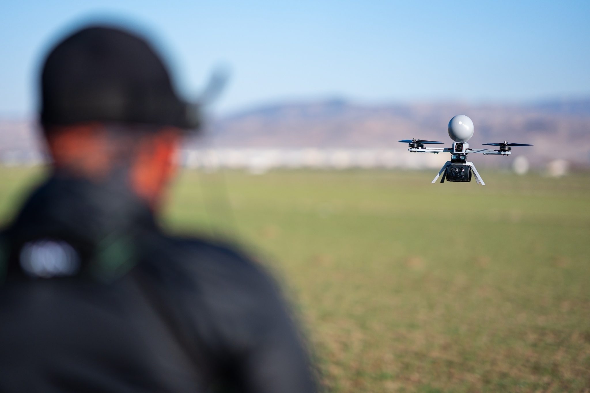Le drone FPV MERKÜT en vol Le drone FPV MERKÜT en vol