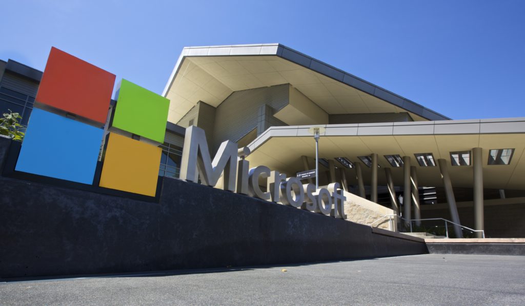 Microsoft a embauché un ancien cadre de Meta pour renforcer son équipe de supercalculateurs d'IA. Microsoft a embauché un ancien cadre de Meta pour renforcer son équipe de supercalculateurs d'IA.