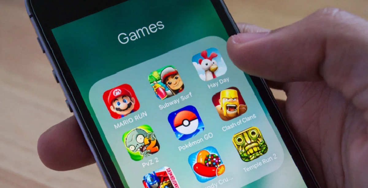 Apple travaille sur une application spéciale qui rassemblera tout le contenu des jeux pour l'iPhone et l'iPad. Apple travaille sur une application spéciale qui rassemblera tout le contenu des jeux pour l'iPhone et l'iPad.