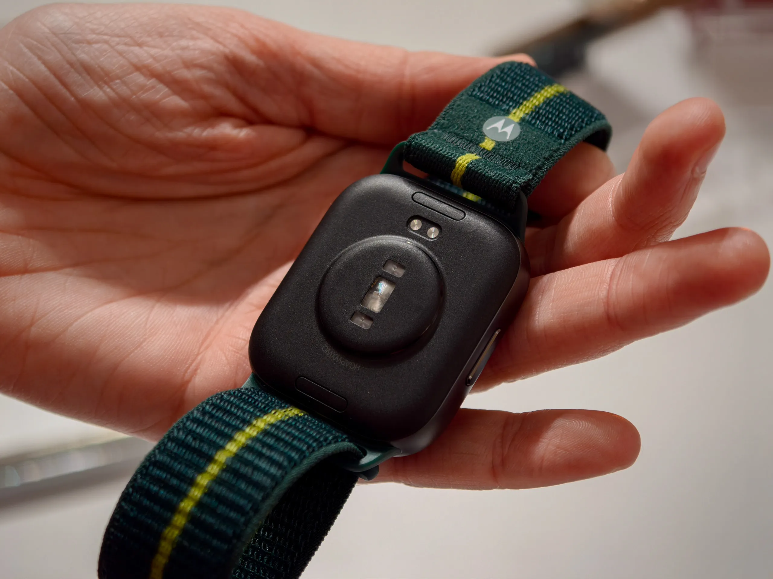 Moto Watch Fit 2025, vue agrandie Moto Watch Fit 2025, vue agrandie