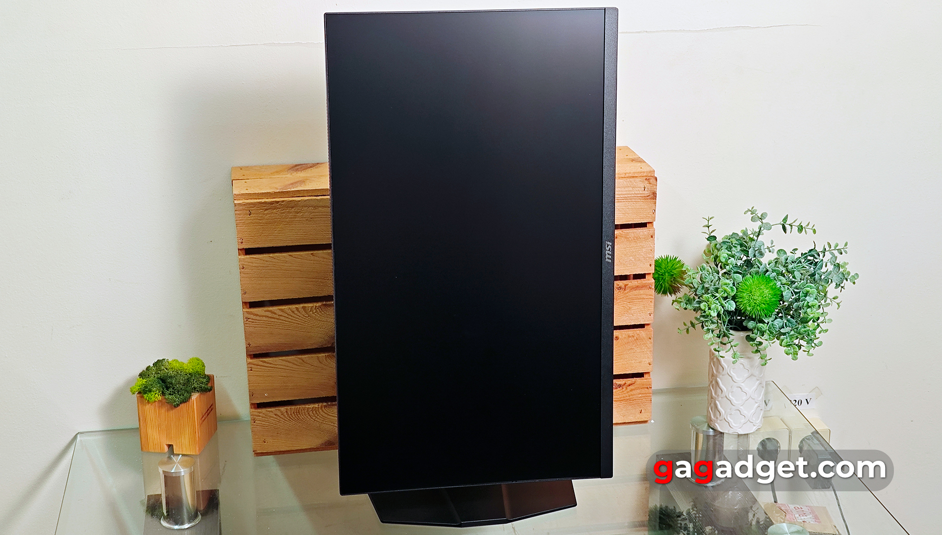 Огляд MSI G274QPF E2 Огляд MSI G274QPF E2