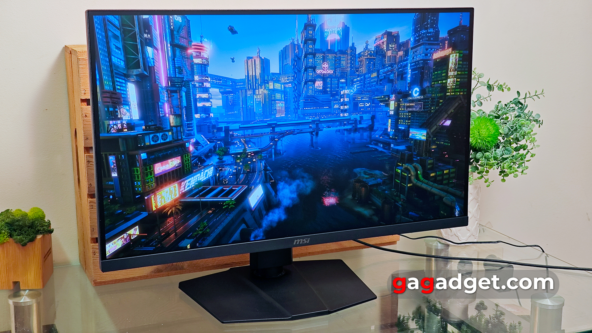 Огляд MSI G274QPF E2 Огляд MSI G274QPF E2