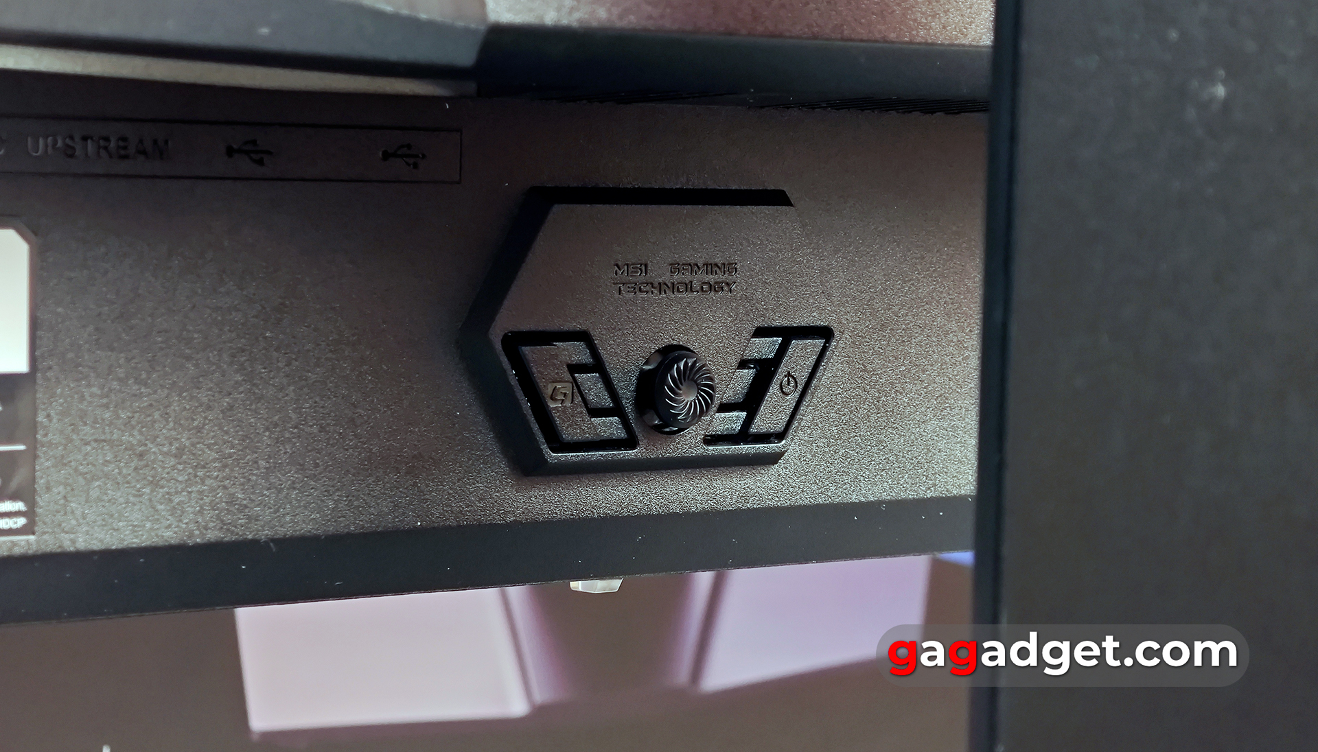 Огляд MSI MPG 321URX QD-OLED Огляд MSI MPG 321URX QD-OLED