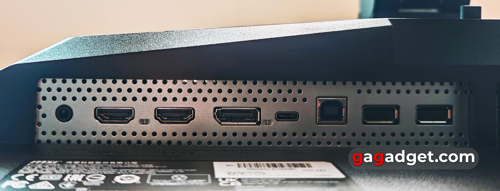 Огляд MSI MPG 321URX QD-OLED Огляд MSI MPG 321URX QD-OLED