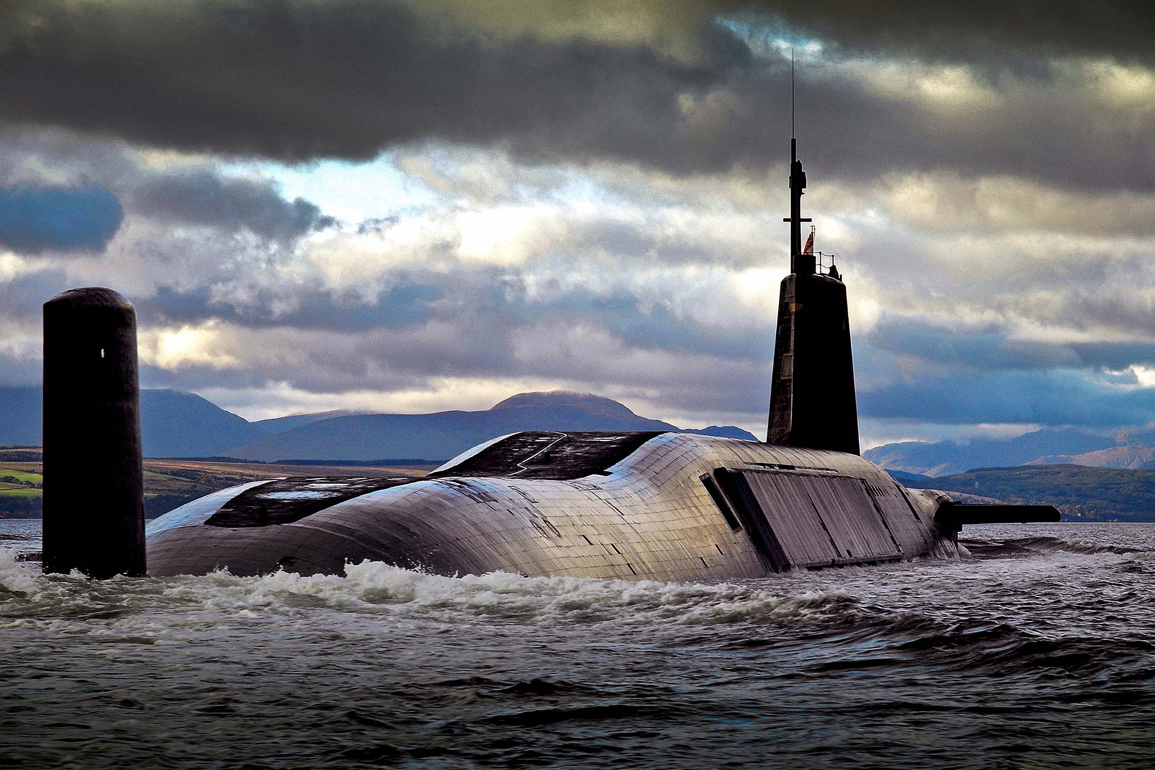 HMS Vengeance HMS Vengeance, sous-marin de classe Vanguard