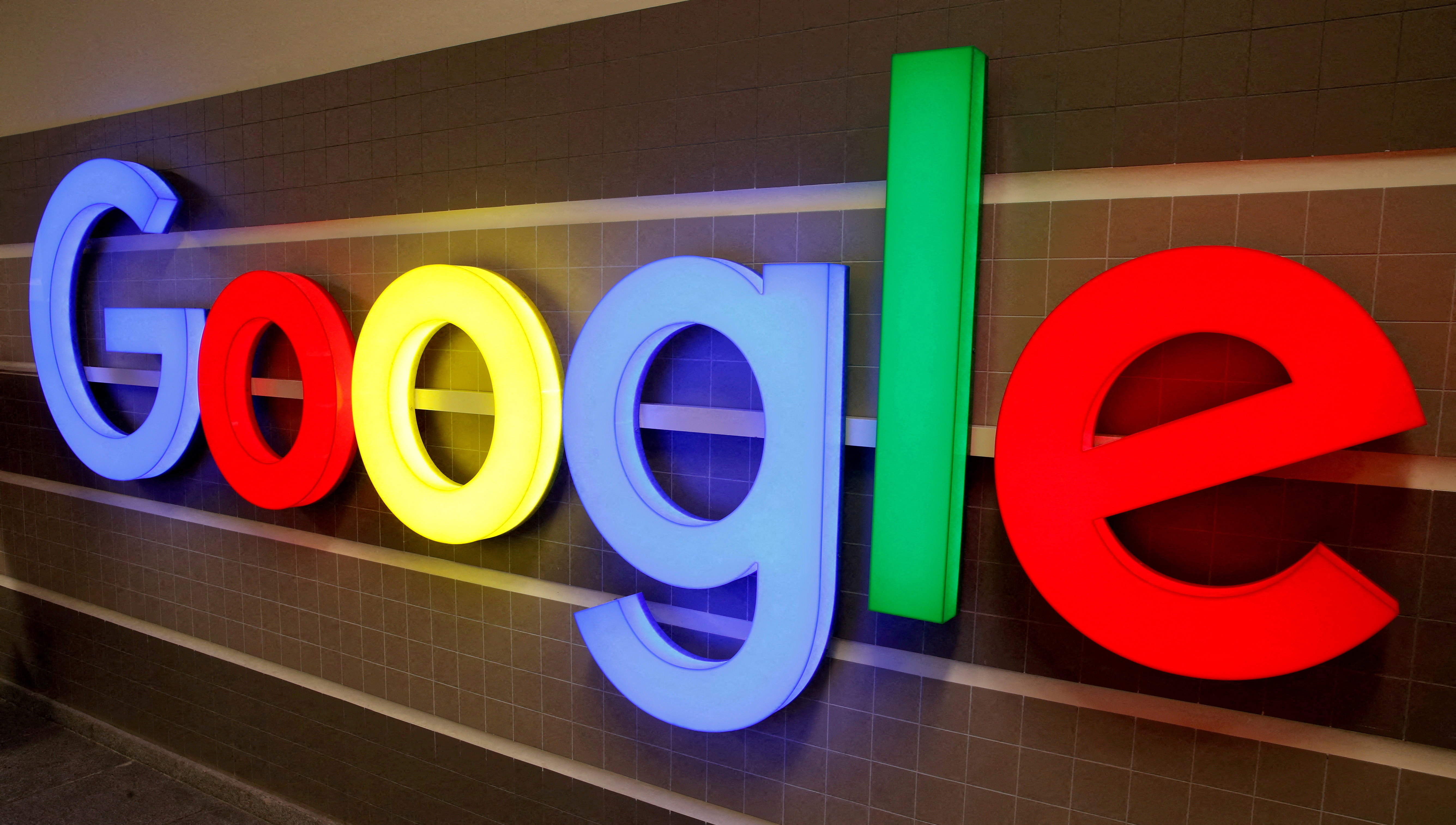 Google est en pourparlers pour investir des centaines de millions de dollars dans la startup Character.AI Google est en pourparlers pour investir des centaines de millions de dollars dans la startup Character.AI