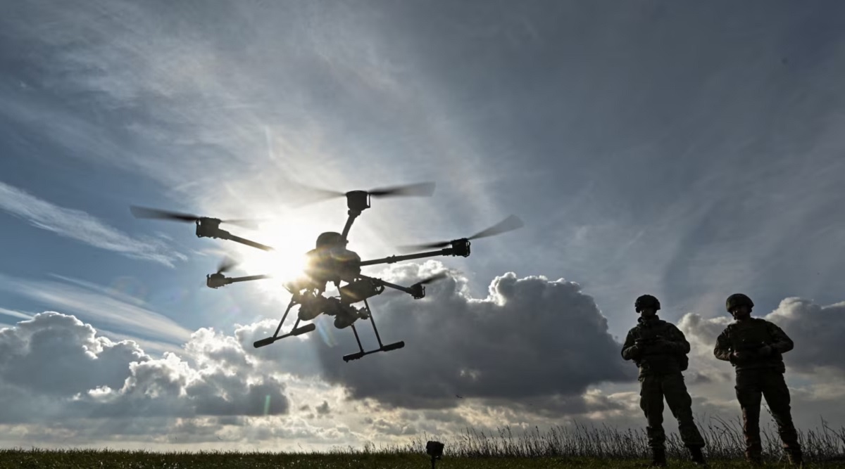 L'armée ukrainienne utilise un drone Vampire pour livrer des robots de reconnaissance aux positions de combat (vidéo) L'armée ukrainienne utilise un drone Vampire pour livrer des robots de reconnaissance aux positions de combat (vidéo)