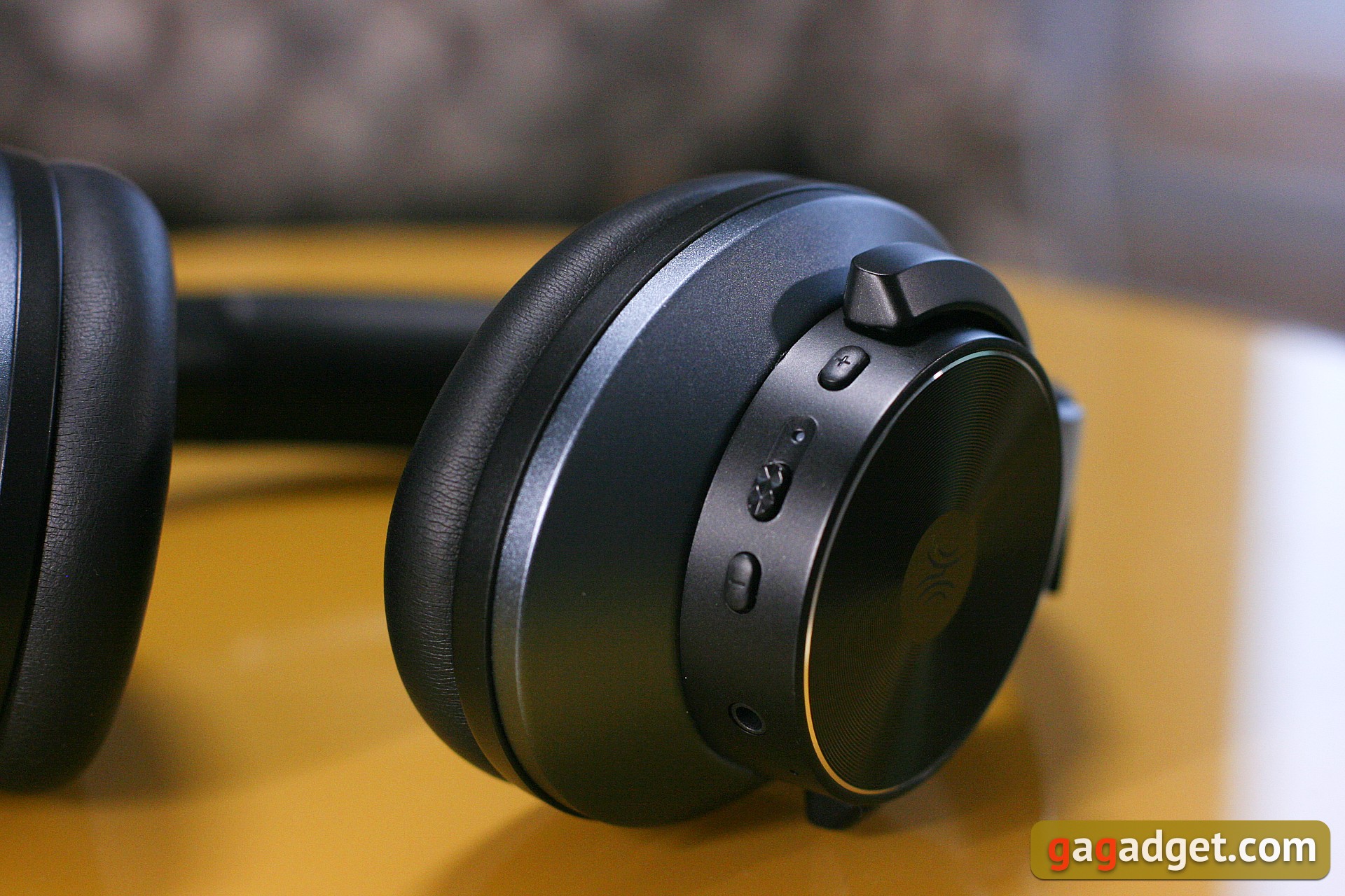 Le maître du son transparent : les écouteurs fermés OneOdio A10 Hybrid Noise Cancelling-4 Le maître du son transparent : les écouteurs fermés OneOdio A10 Hybrid Noise Cancelling-4