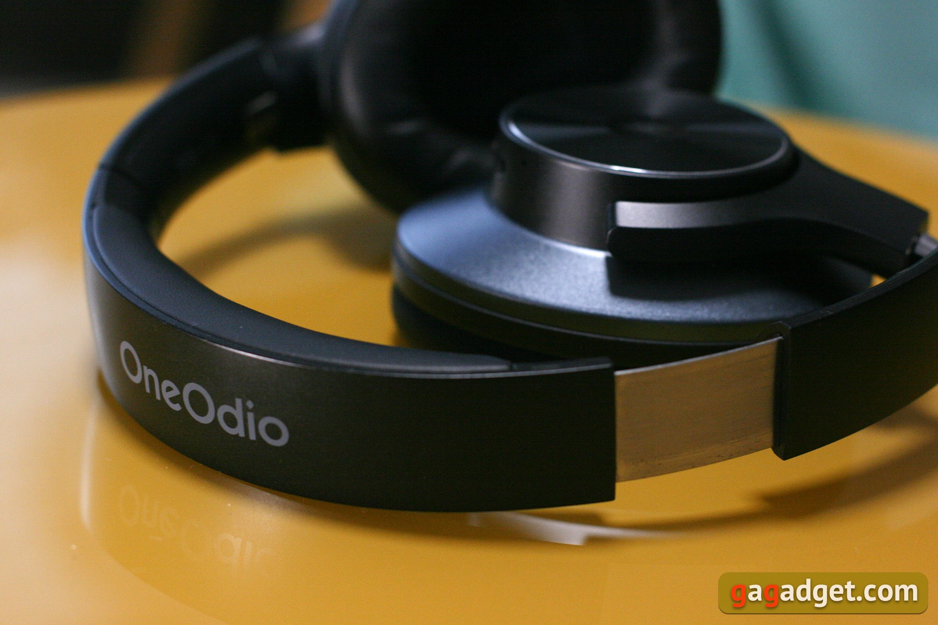 Le maître du son transparent : les écouteurs fermés OneOdio A10 Hybrid Noise Cancelling-5 Le maître du son transparent : les écouteurs fermés OneOdio A10 Hybrid Noise Cancelling-5