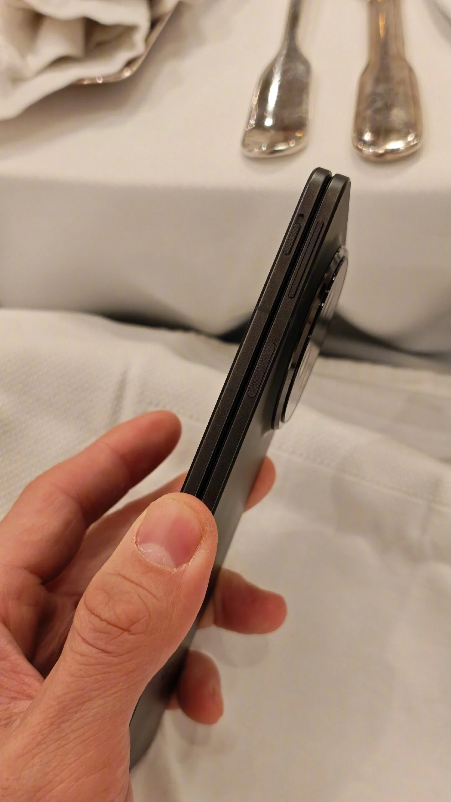 Oppo Find N5 : image de la face avant Oppo Find N5 : image de la face avant