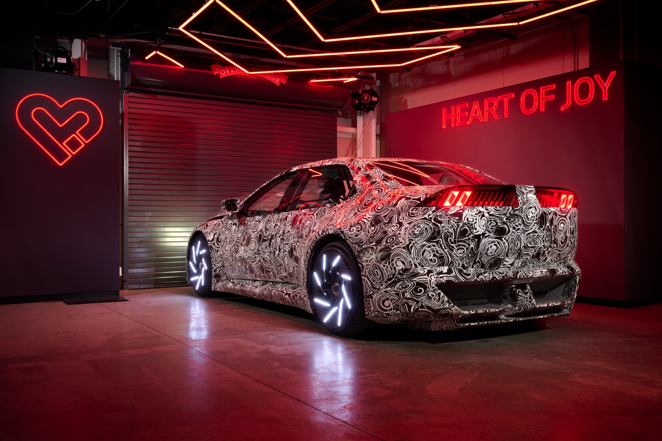 Apparition de l'expérience de conduite BMW Vision Apparition de l'expérience de conduite BMW Vision