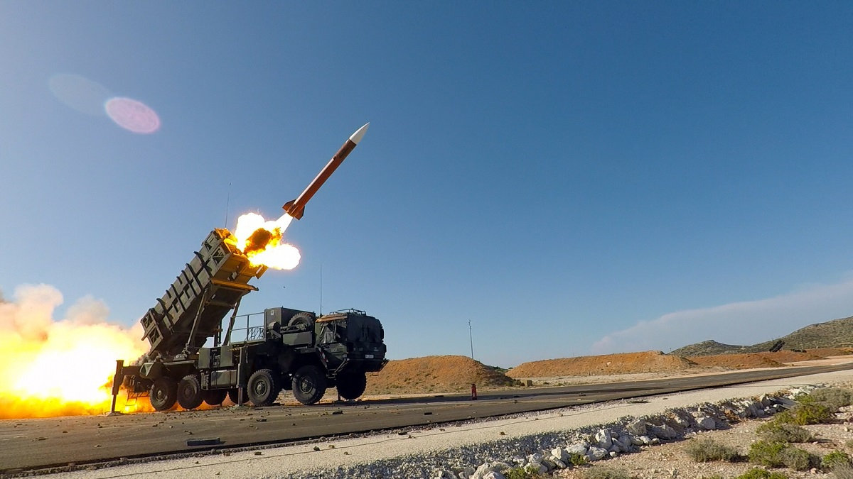 La Roumanie transfère des systèmes de défense aérienne Patriot supplémentaires à l'Ukraine La Roumanie transfère des systèmes de défense aérienne Patriot supplémentaires à l'Ukraine