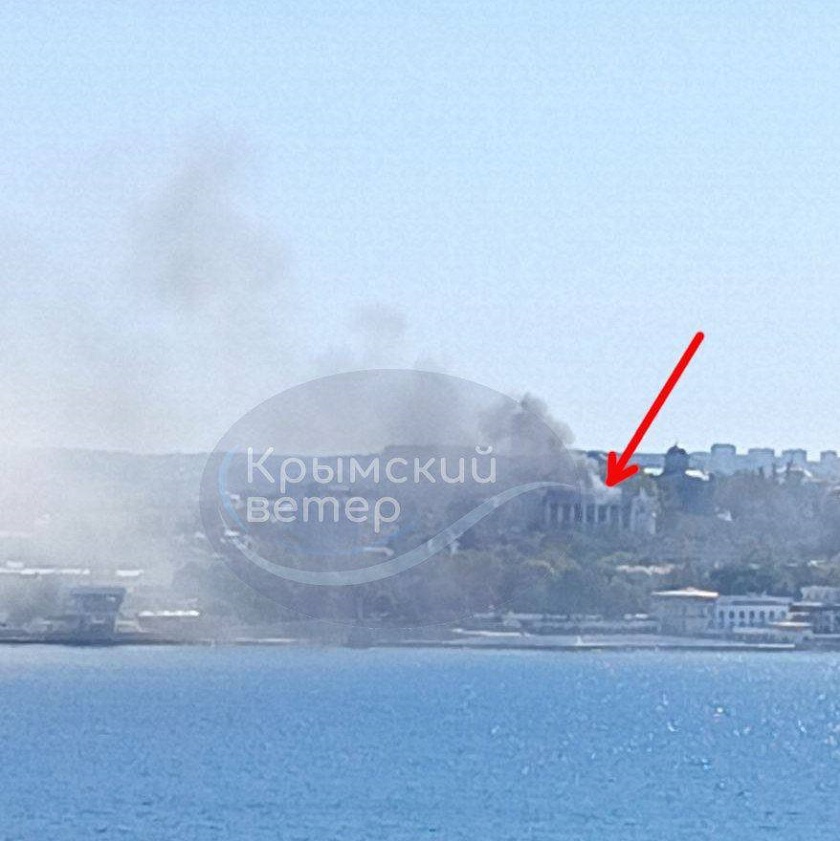 Des missiles ukrainiens détruisent le quartier général de la flotte russe de la mer Noire en Crimée-4 Des missiles ukrainiens détruisent le quartier général de la flotte russe de la mer Noire en Crimée-4