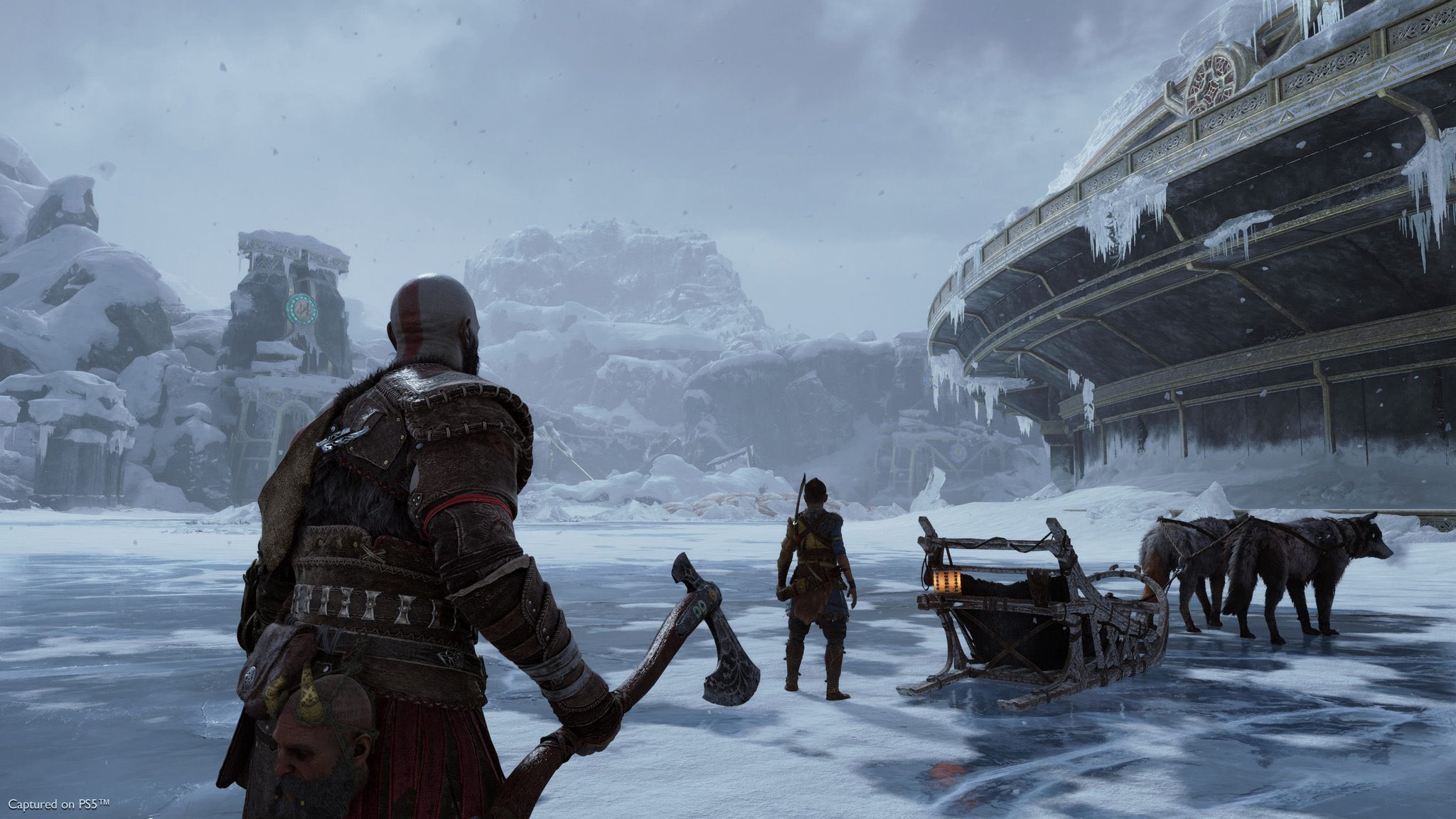 Le directeur artistique de God of War : Ragnarok a publié de nouvelles captures d'écran du jeu. Elles montrent Kratos et Atreus voyageant à travers les Neuf Mondes.-2 Le directeur artistique de God of War : Ragnarok a publié de nouvelles captures d'écran du jeu. Elles montrent Kratos et Atreus voyageant à travers les Neuf Mondes.-2
